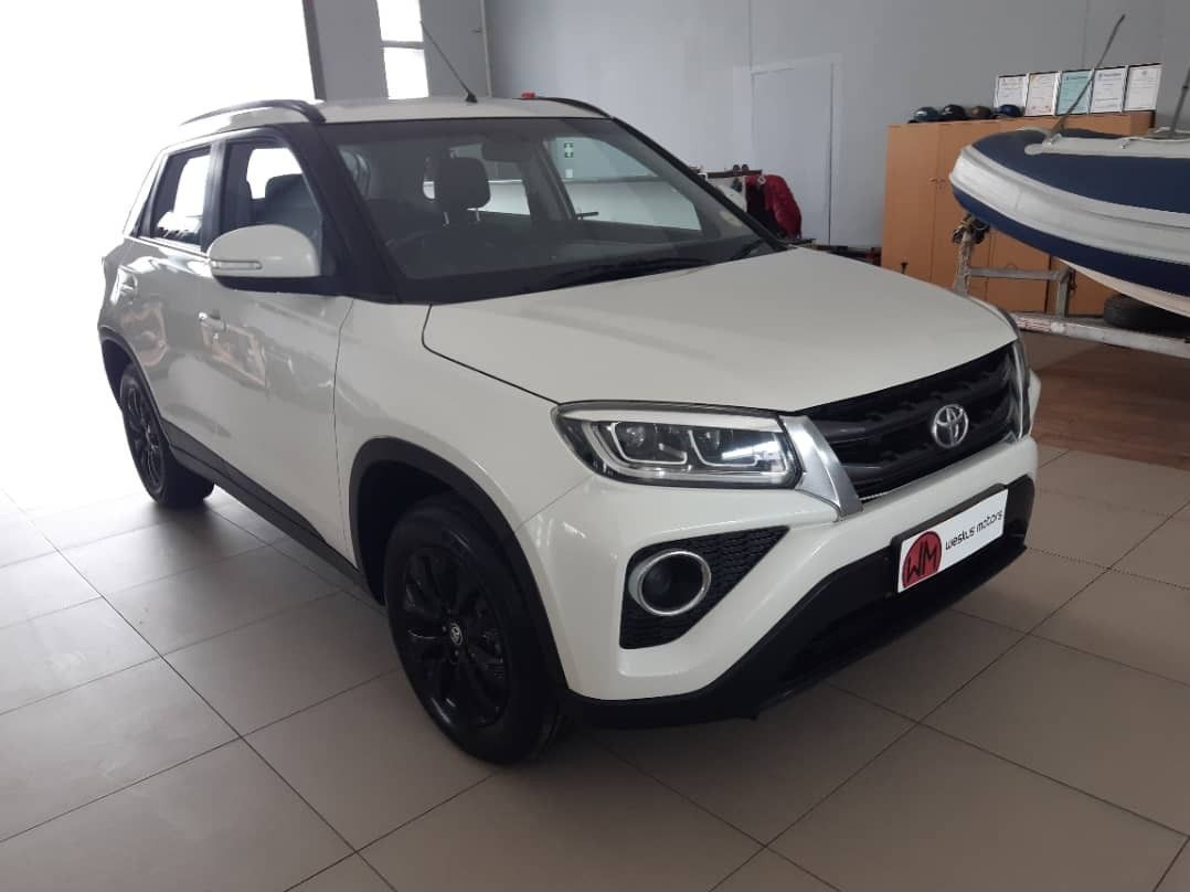 2022 Toyota Urban Cruiser photo 1