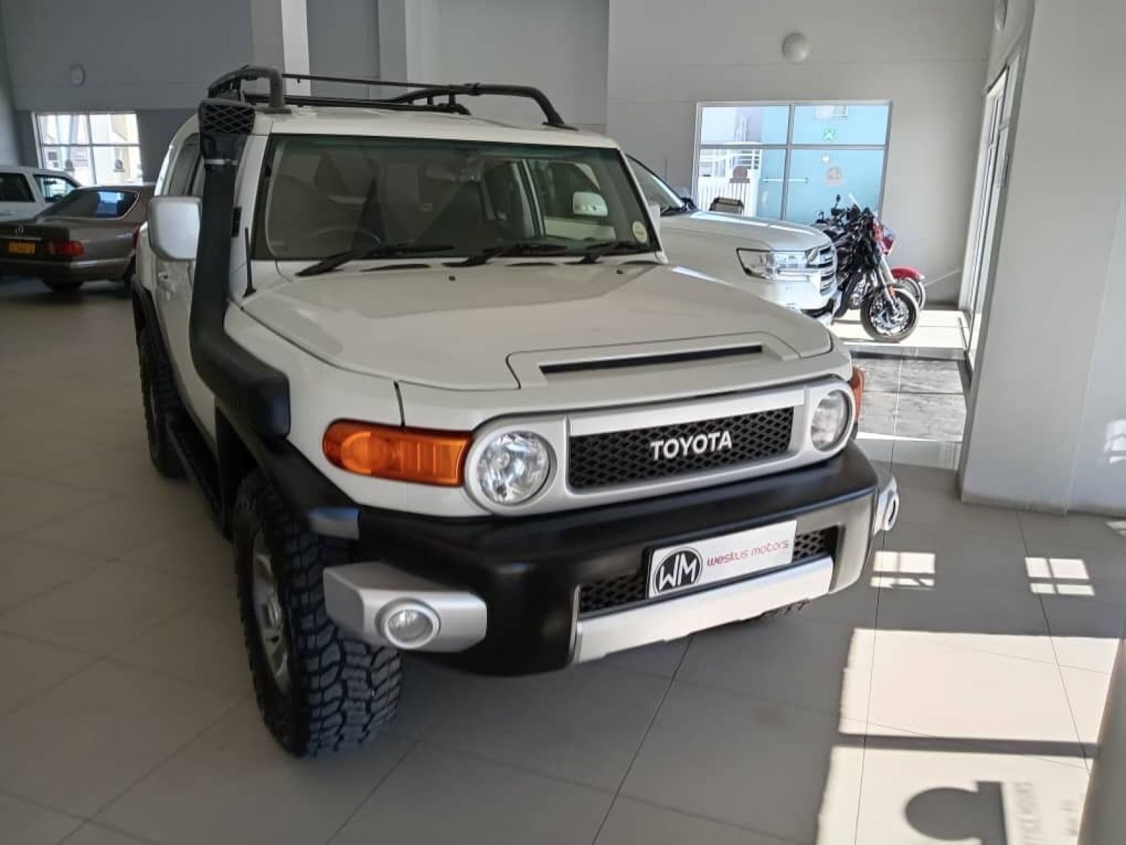 2016 Toyota FJ Cruiser photo 1