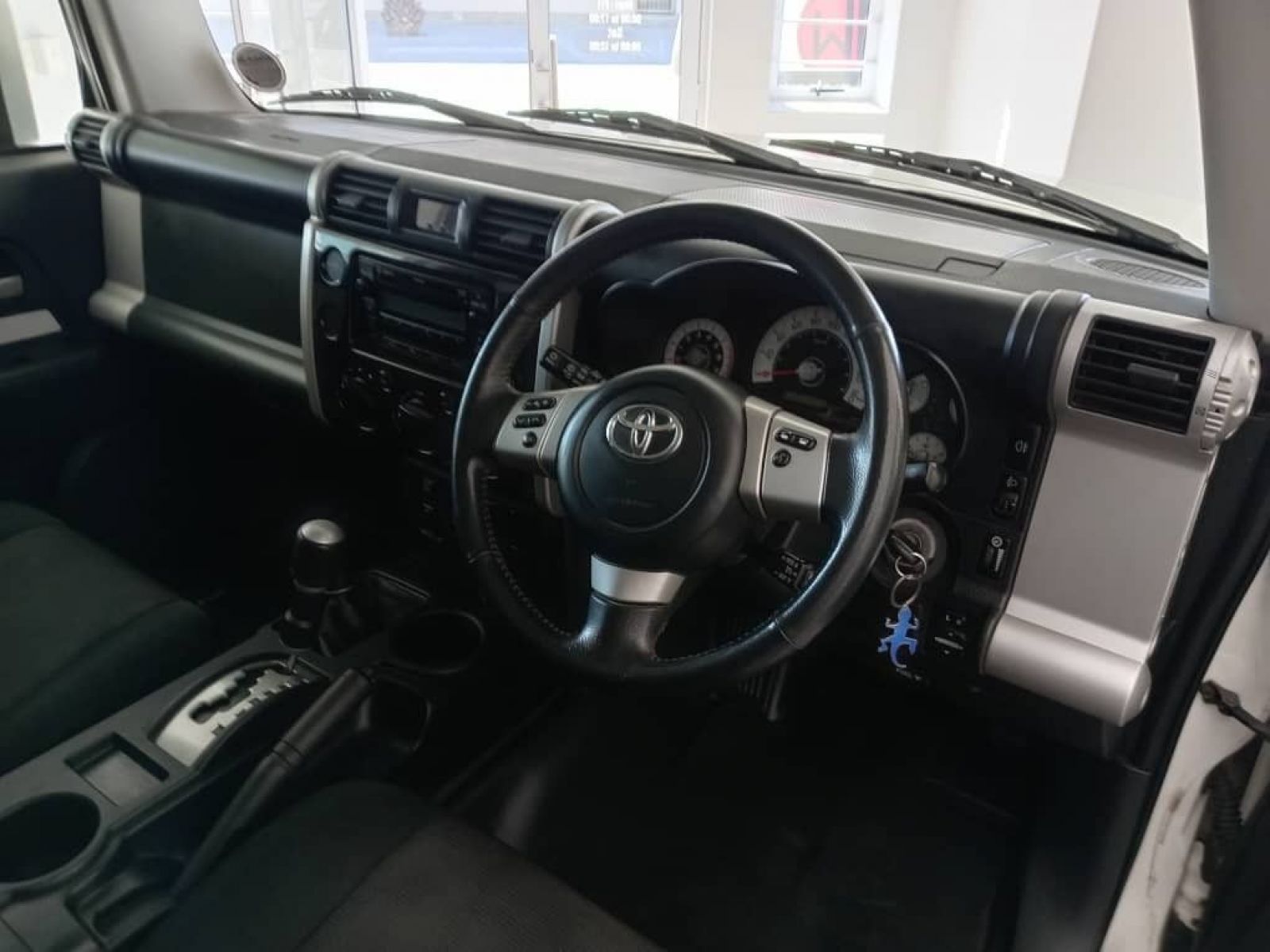 2016 Toyota FJ Cruiser photo 5