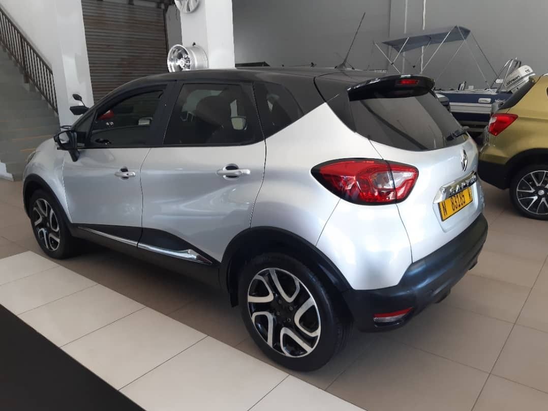 2015 Renault Captur photo 3