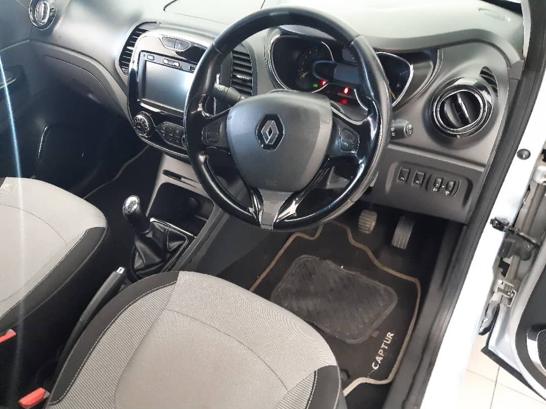2015 Renault Captur photo 6