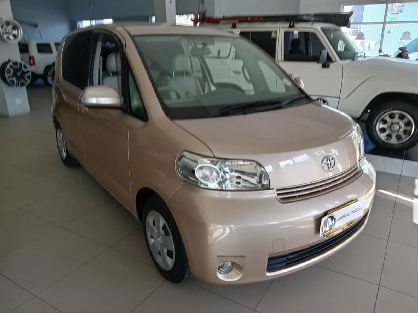 2010 Toyota Porte photo 1