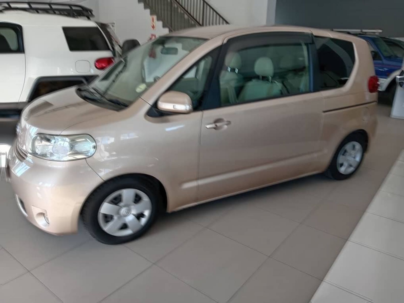 2010 Toyota Porte photo 2