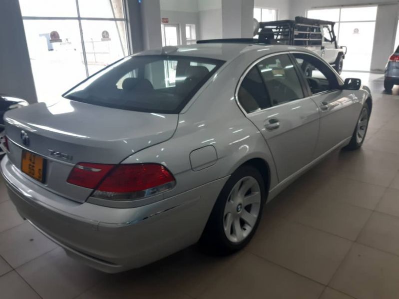 2008 BMW 7 Series photo 4