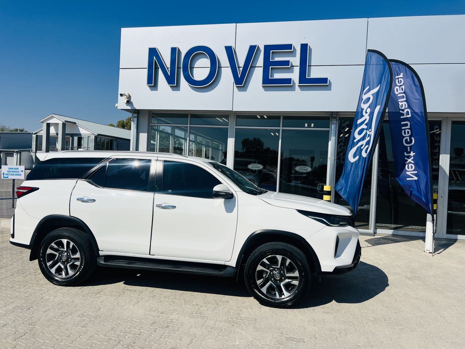2023 Toyota Fortuner photo 5