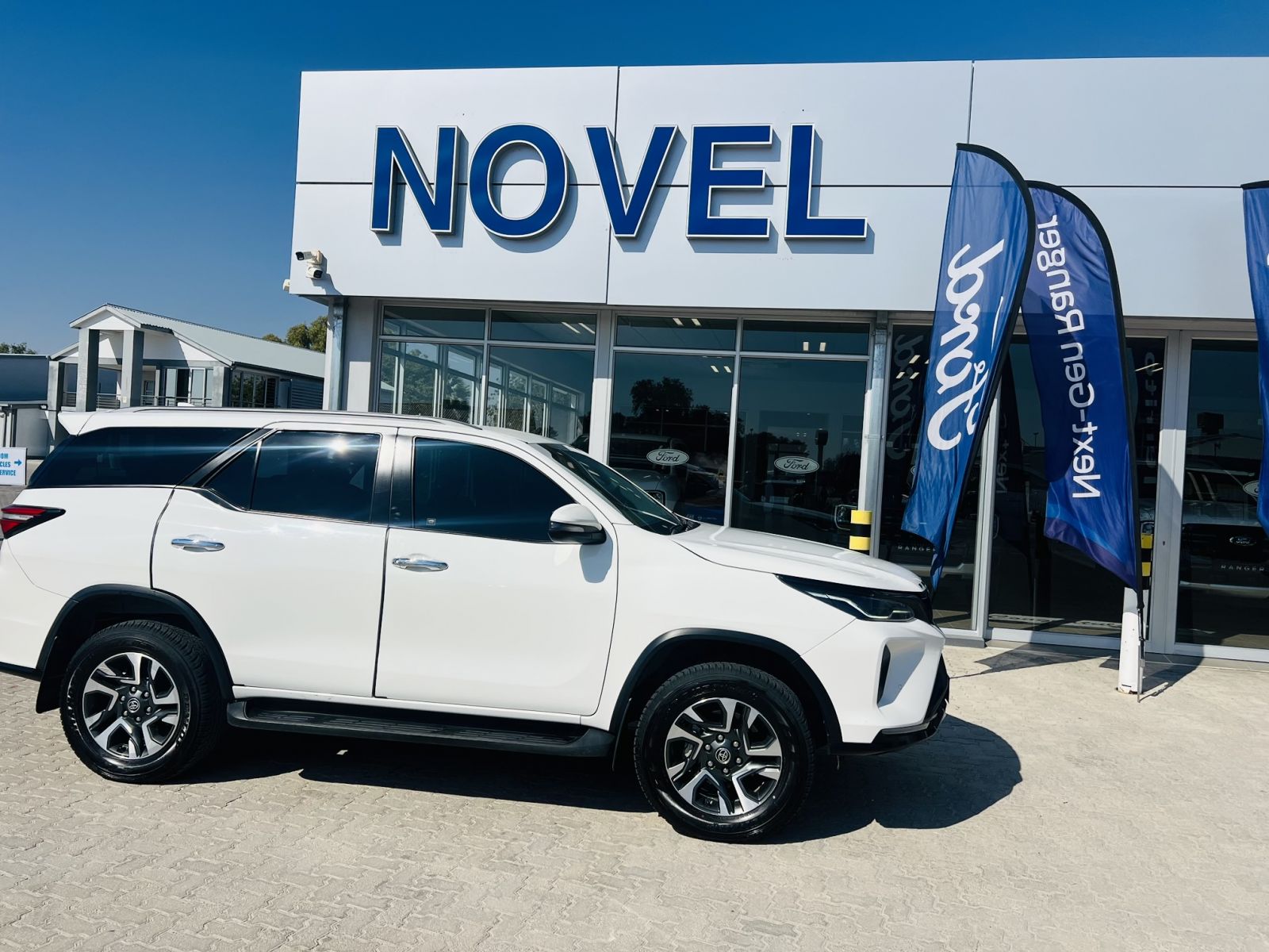 2023 Toyota Fortuner photo 6