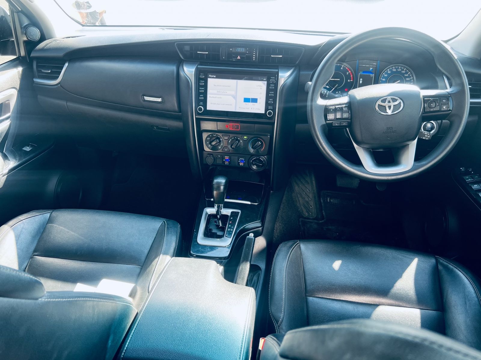 2023 Toyota Fortuner photo 7