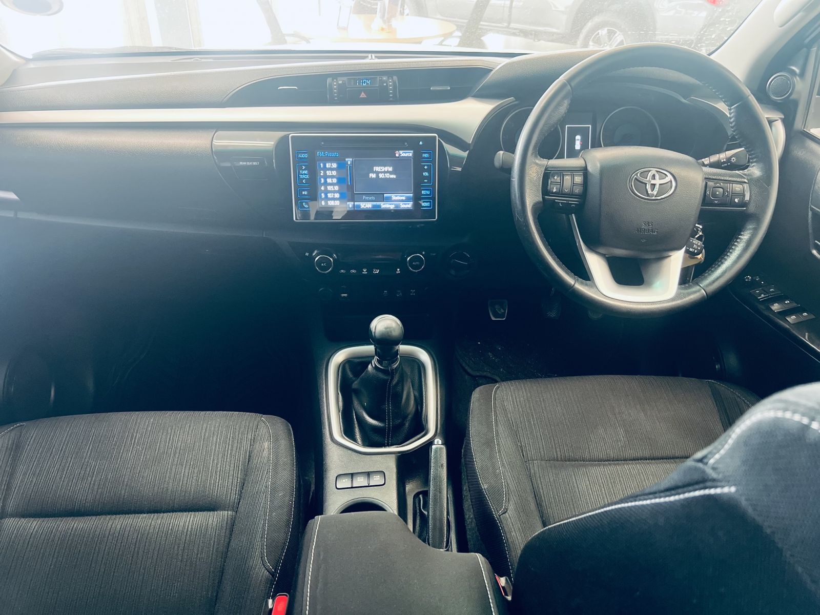 2016 Toyota Hilux photo 4
