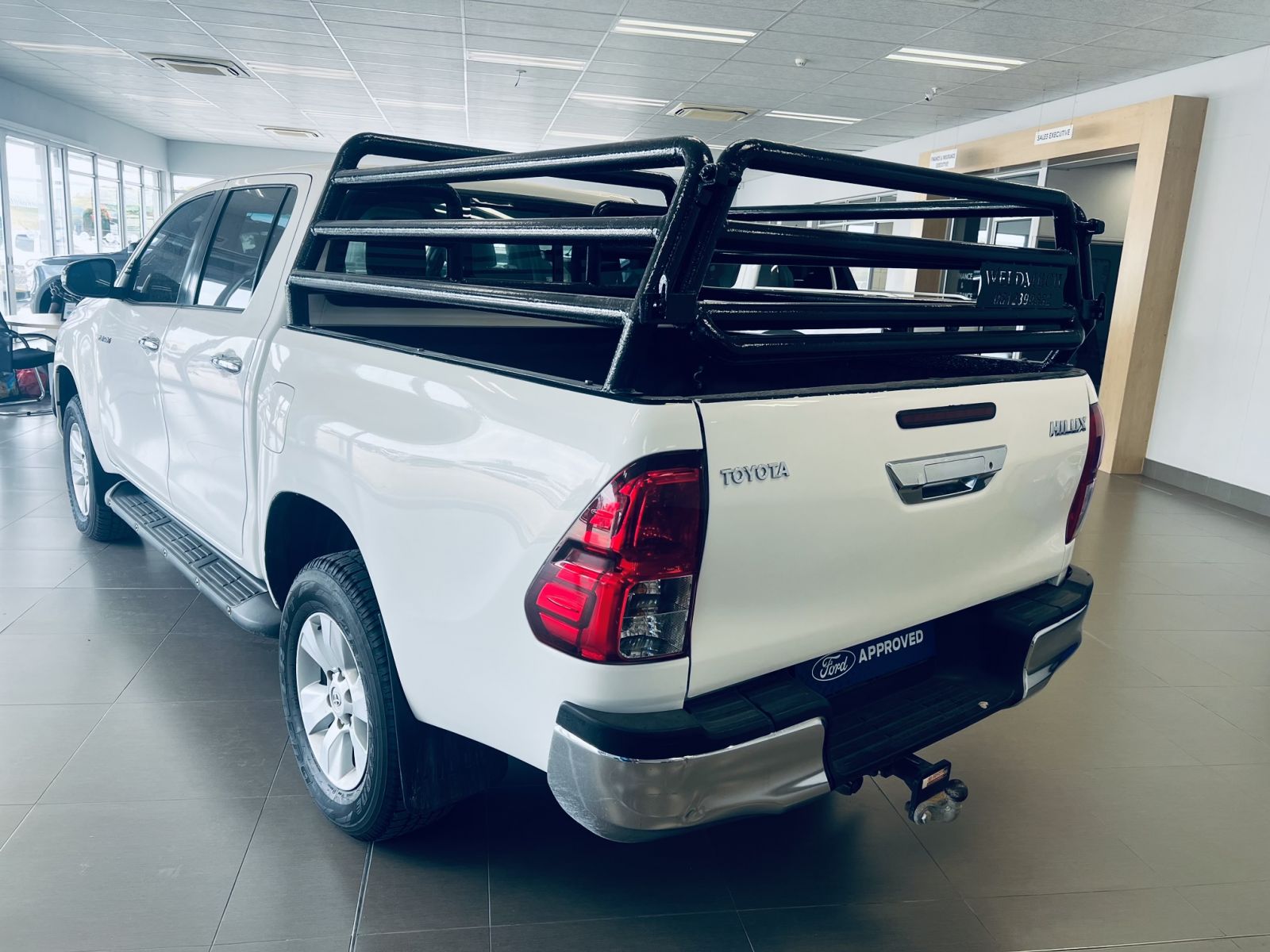 2016 Toyota Hilux photo 5