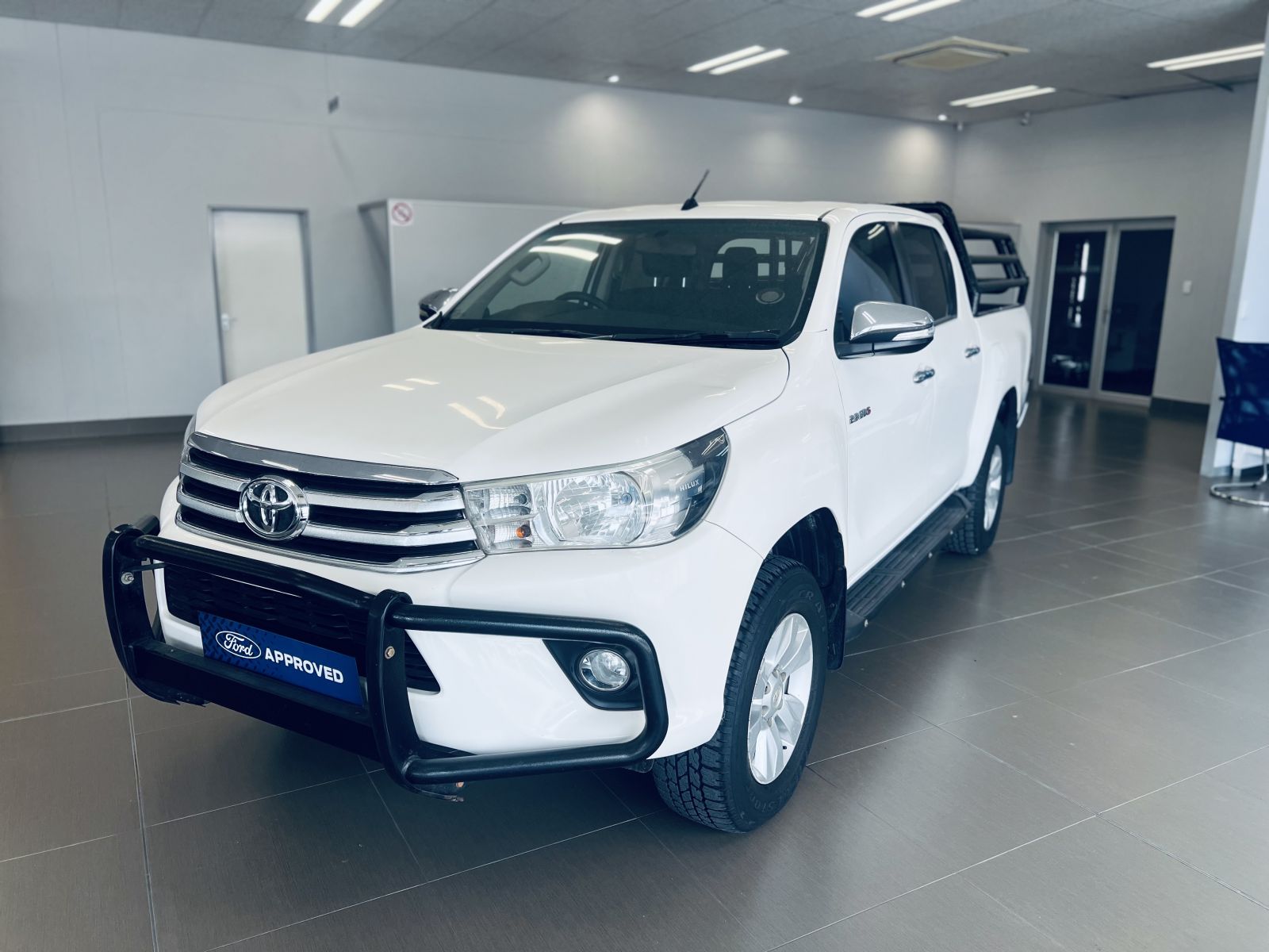 2016 Toyota Hilux photo 6