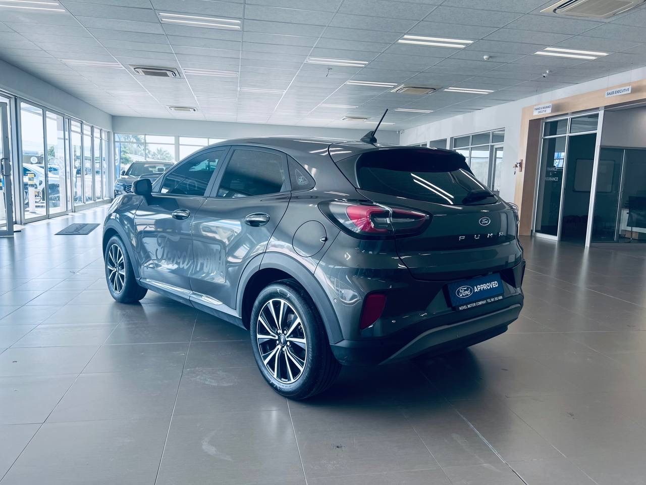 2023 Ford Puma photo 2