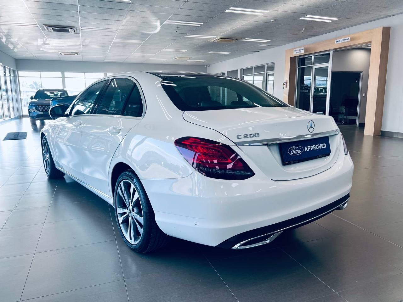 2021 Mercedes-Benz C Class photo 2