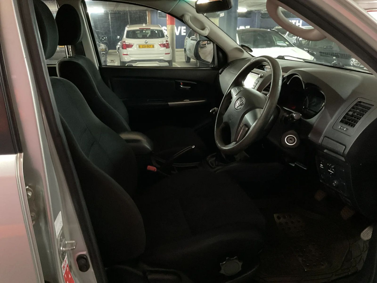 2013 Toyota Fortuner photo 11