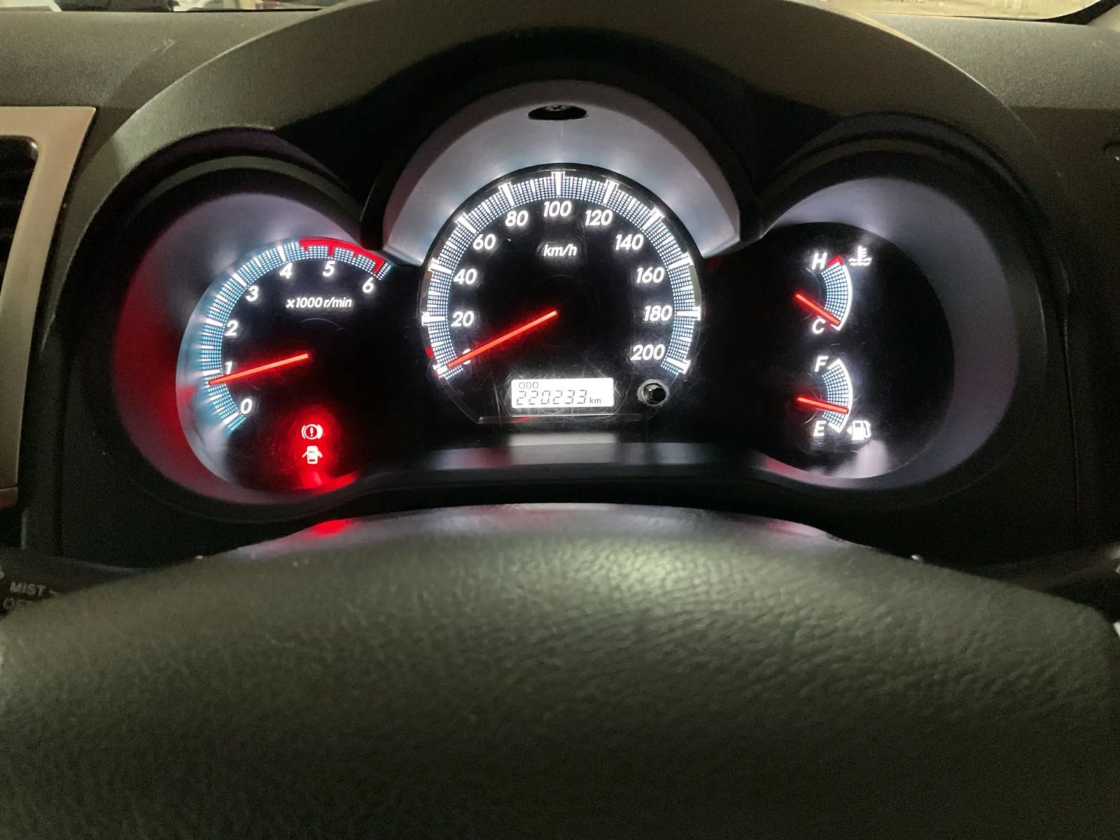 2013 Toyota Fortuner photo 15