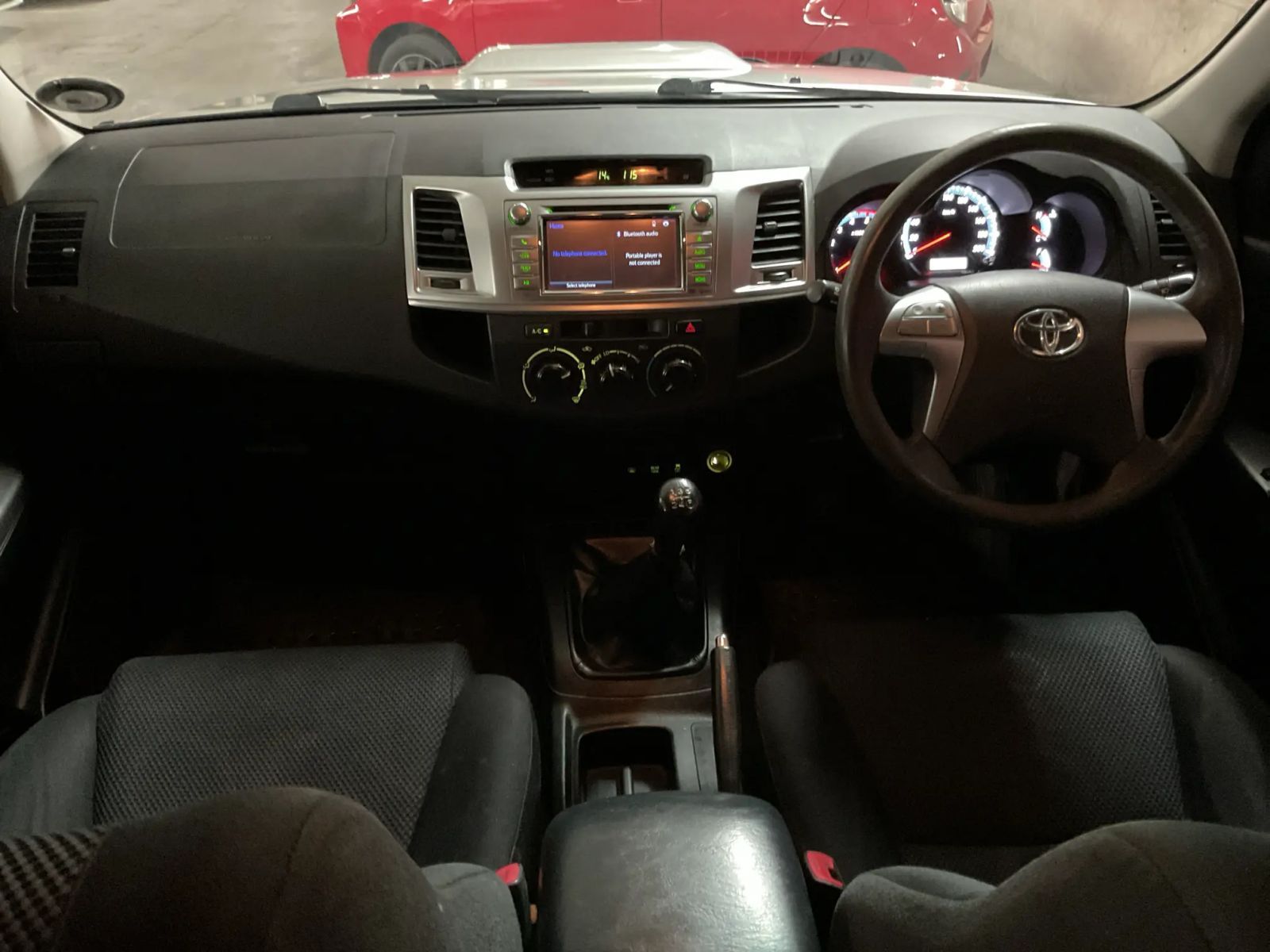 2013 Toyota Fortuner photo 16