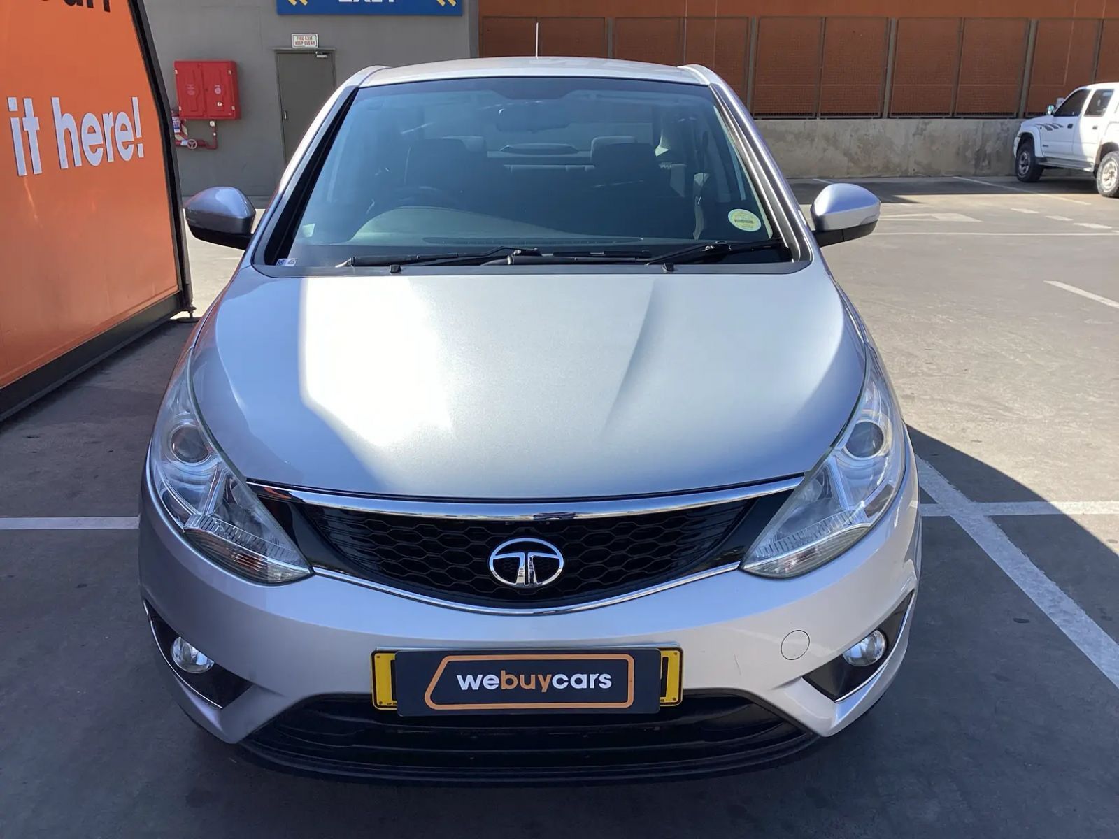 2018 Tata Bolt photo 5