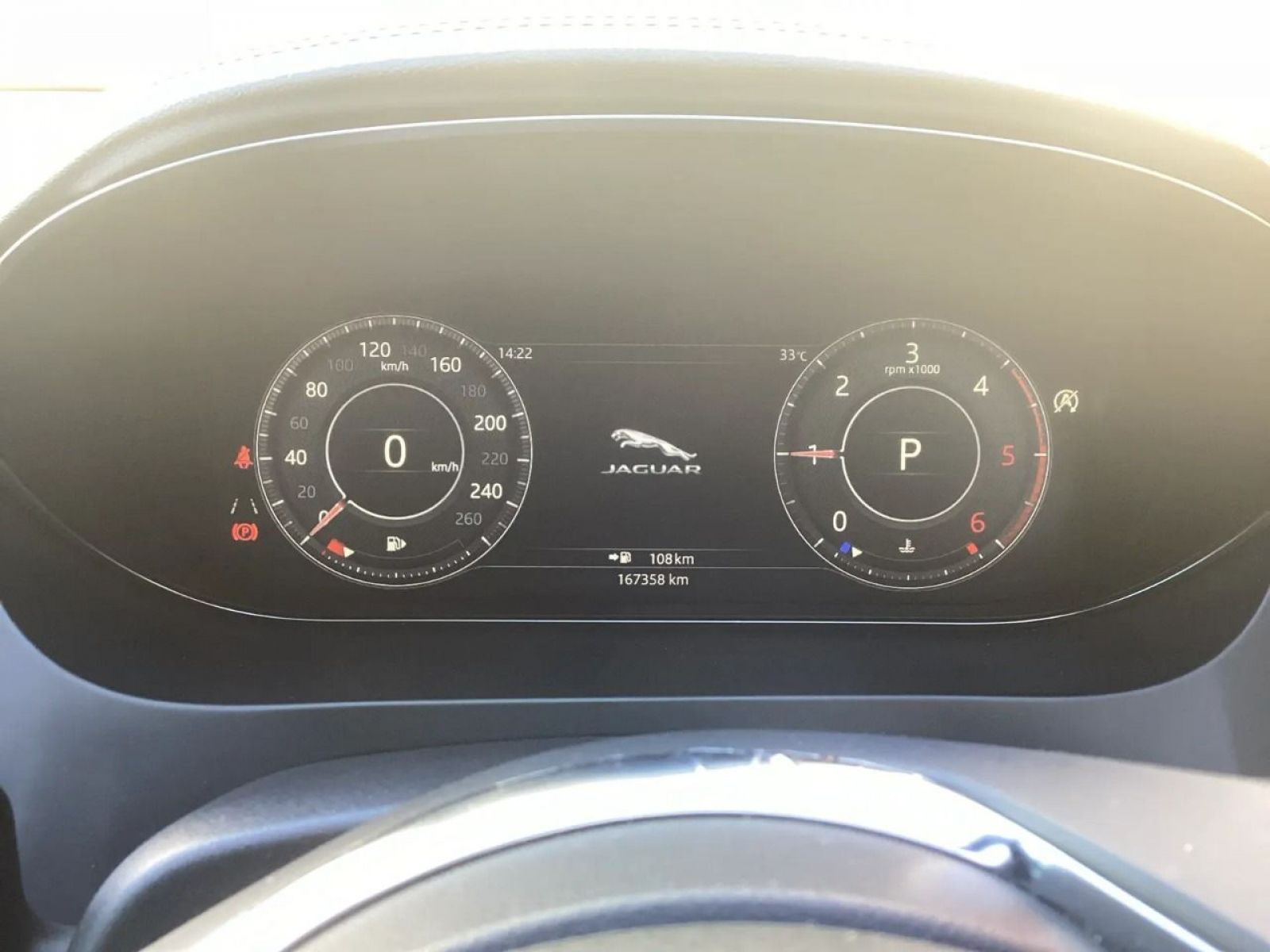 2020 Jaguar E-Pace photo 14