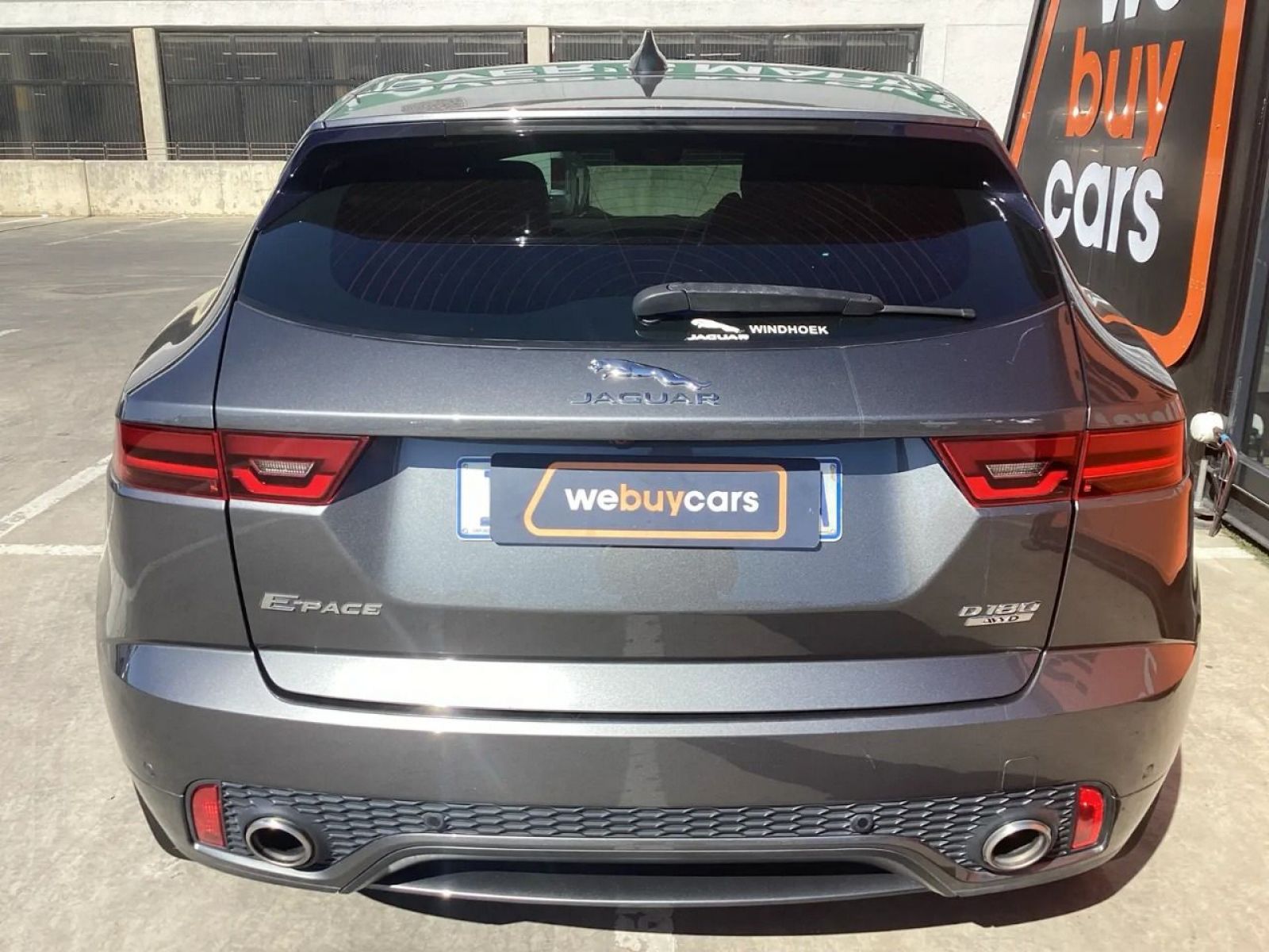 2020 Jaguar E-Pace photo 4