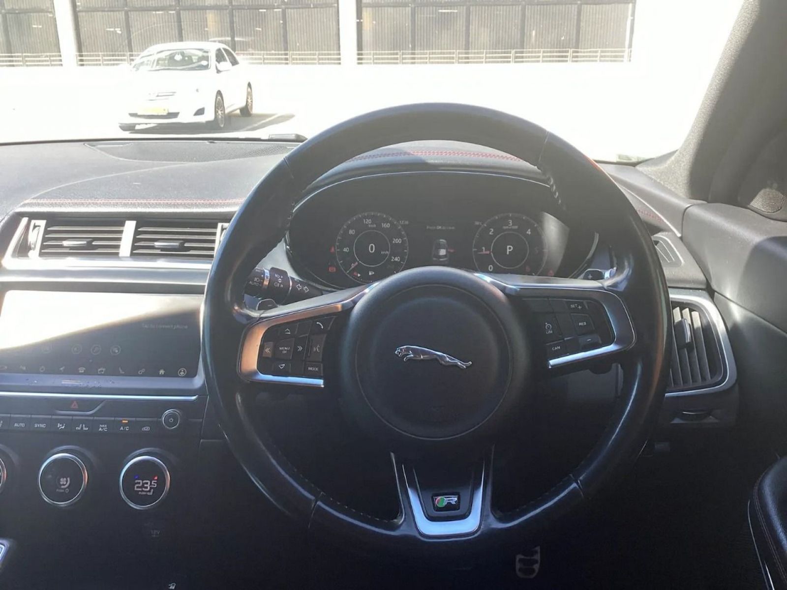2020 Jaguar E-Pace photo 7