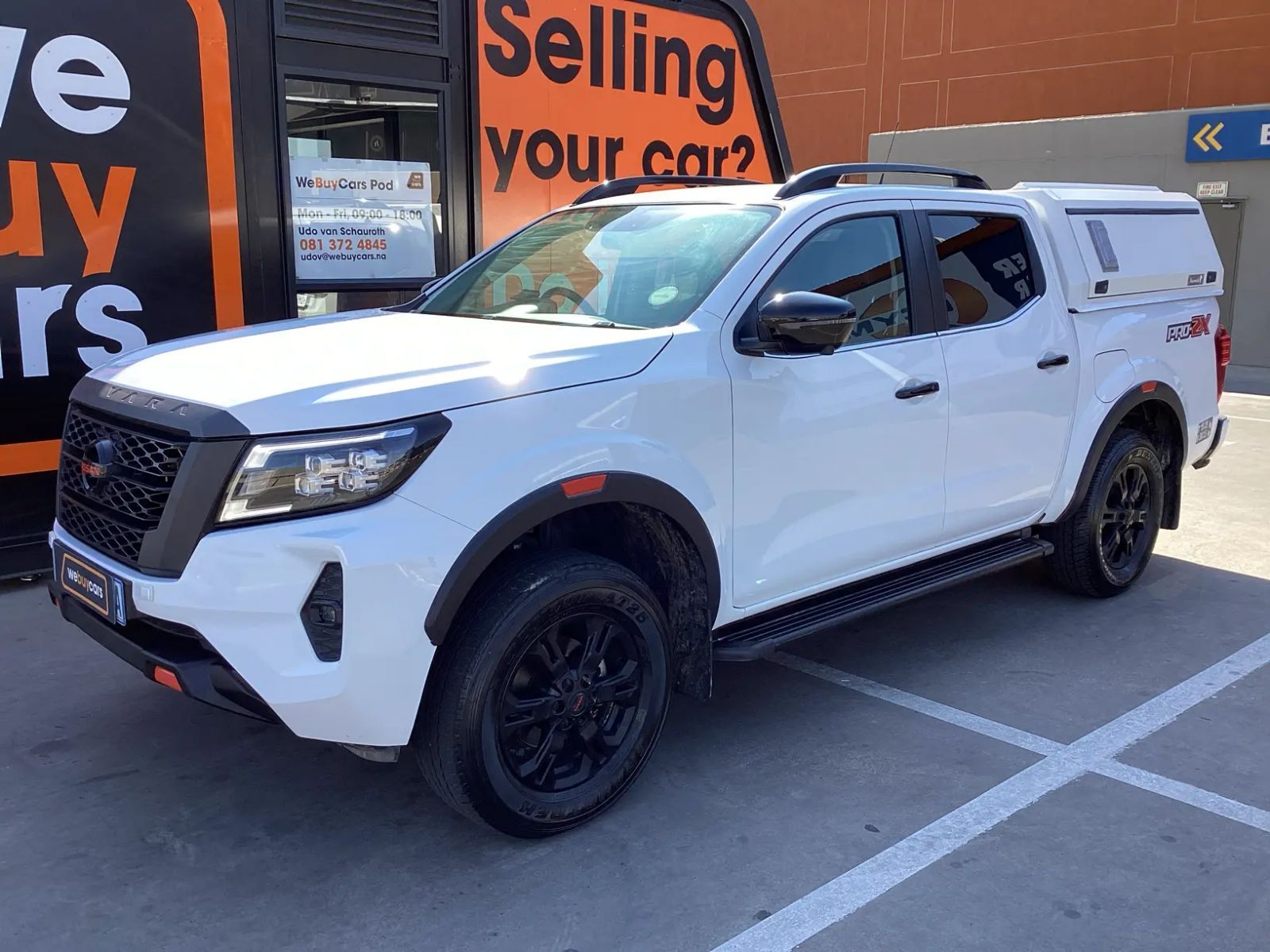 2022 Nissan Navara photo 1