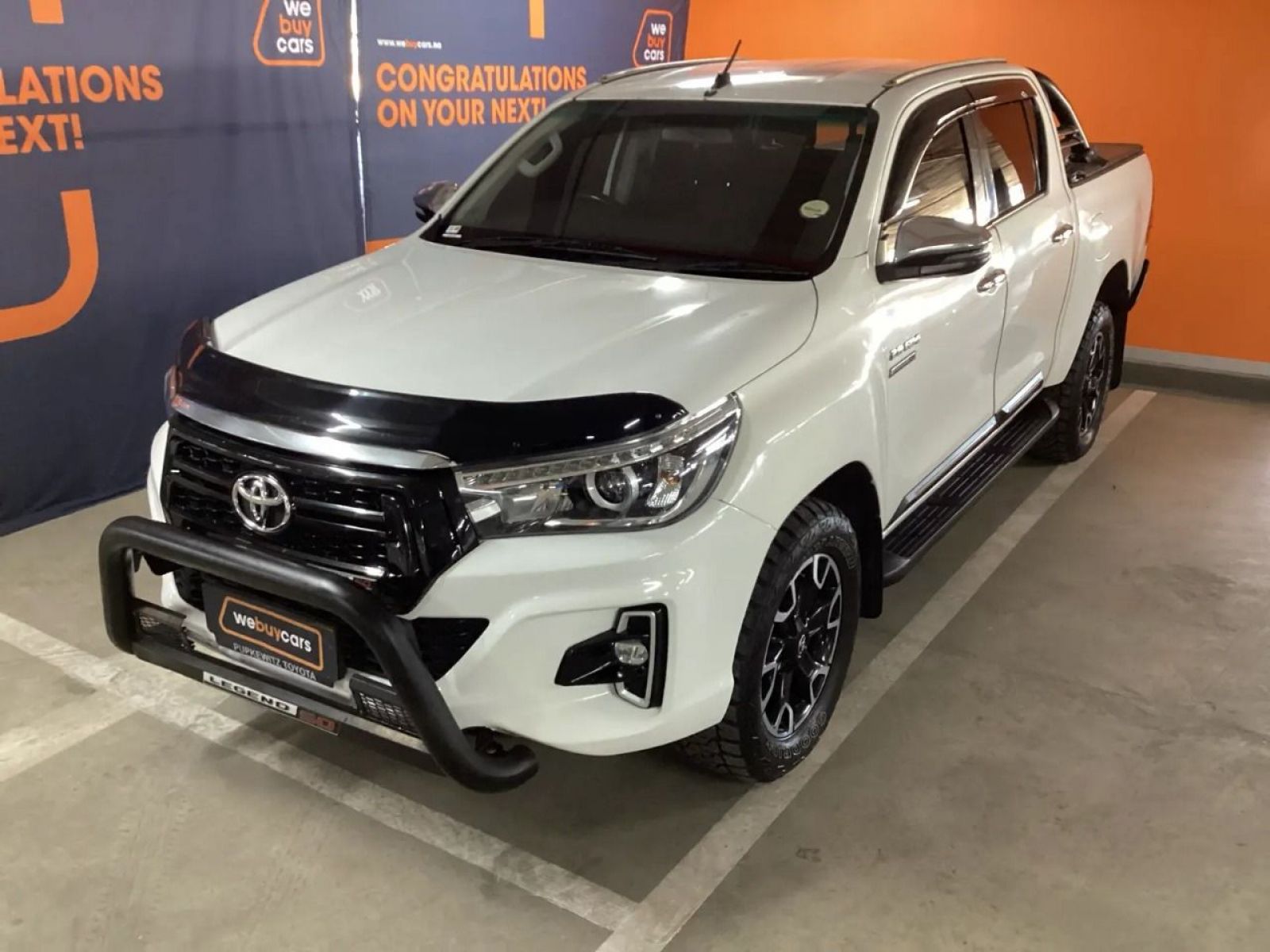 2017 Toyota Hilux photo 1