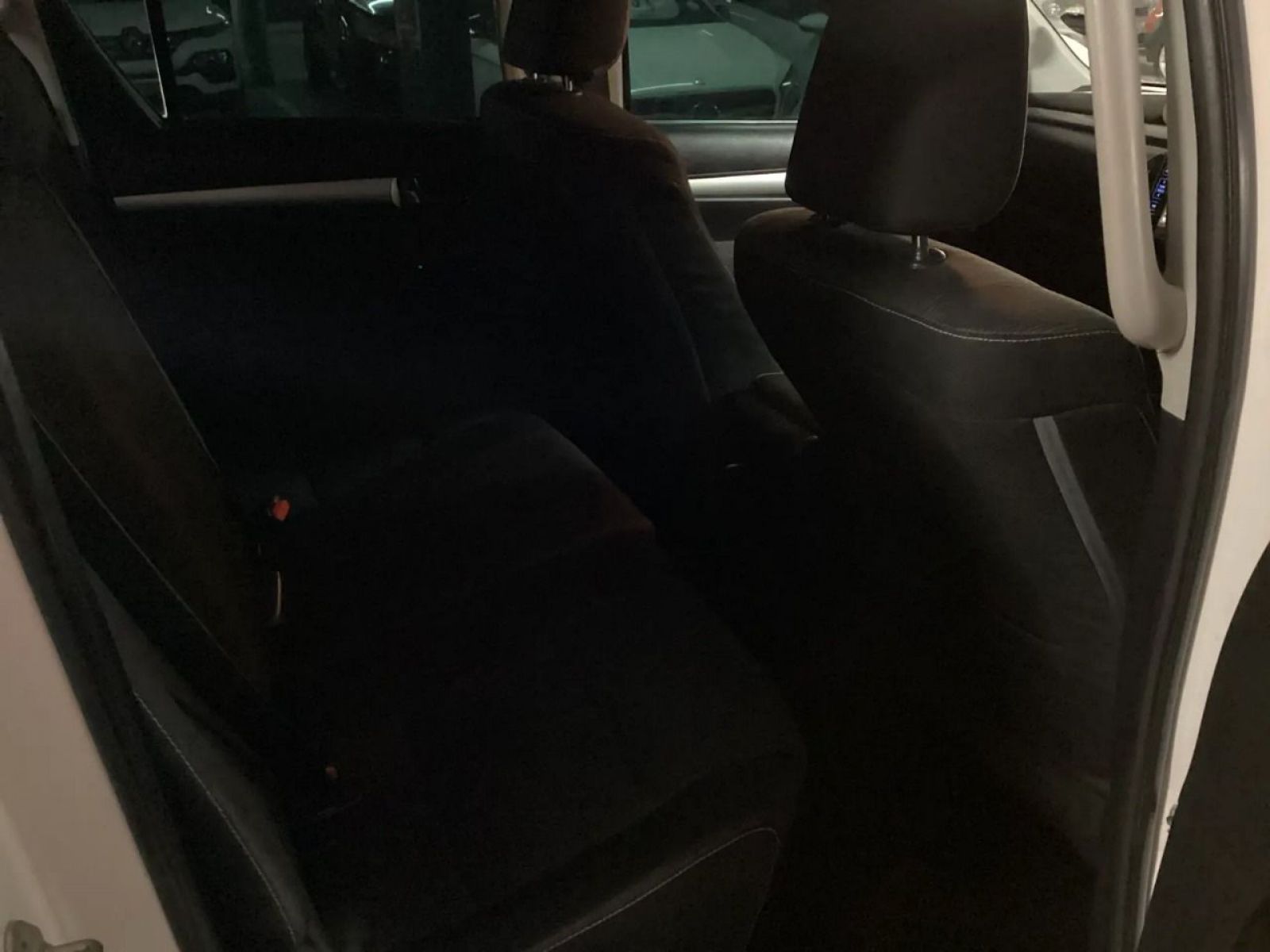 2017 Toyota Hilux photo 13