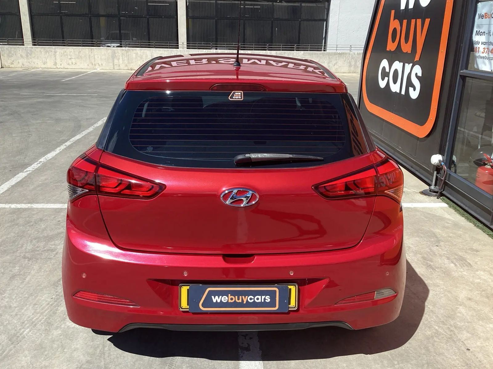 2015 Hyundai i20 photo 3