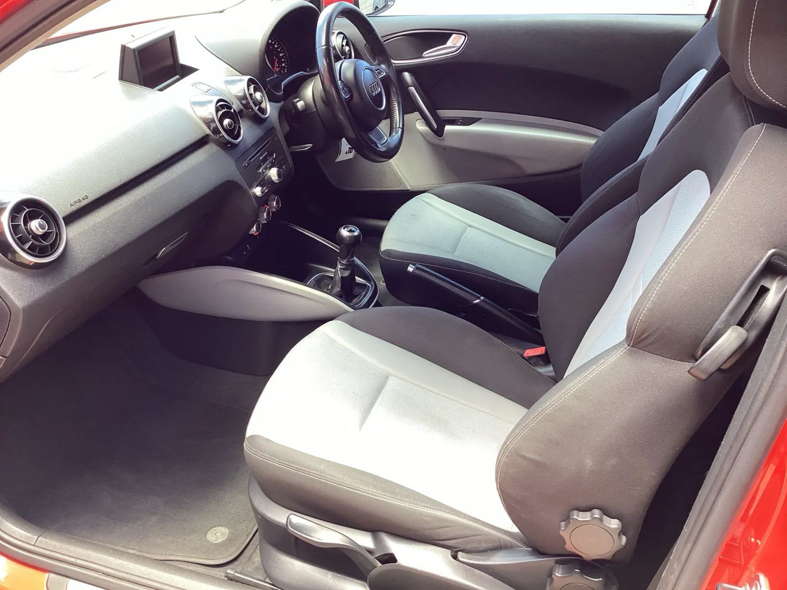 2012 Audi A1 photo 9