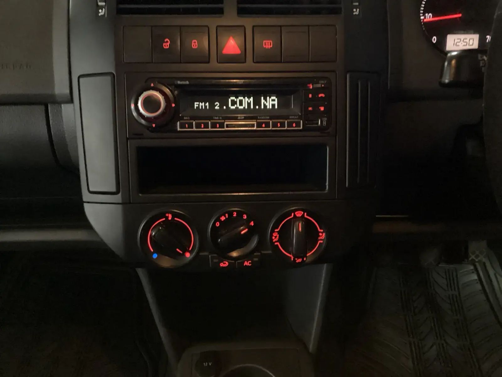 2014 Volkswagen Polo Vivo photo 8