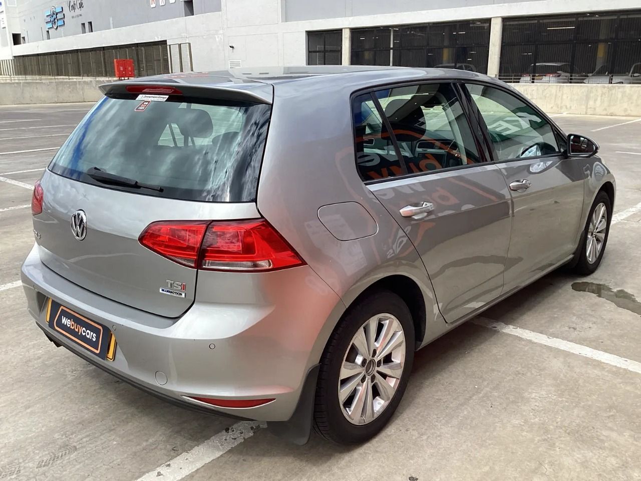 2015 Volkswagen Golf photo 4