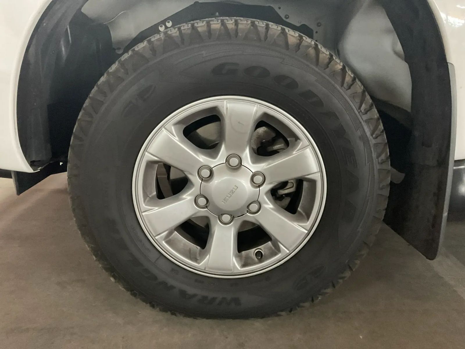 2021 Isuzu D-MAX photo 11