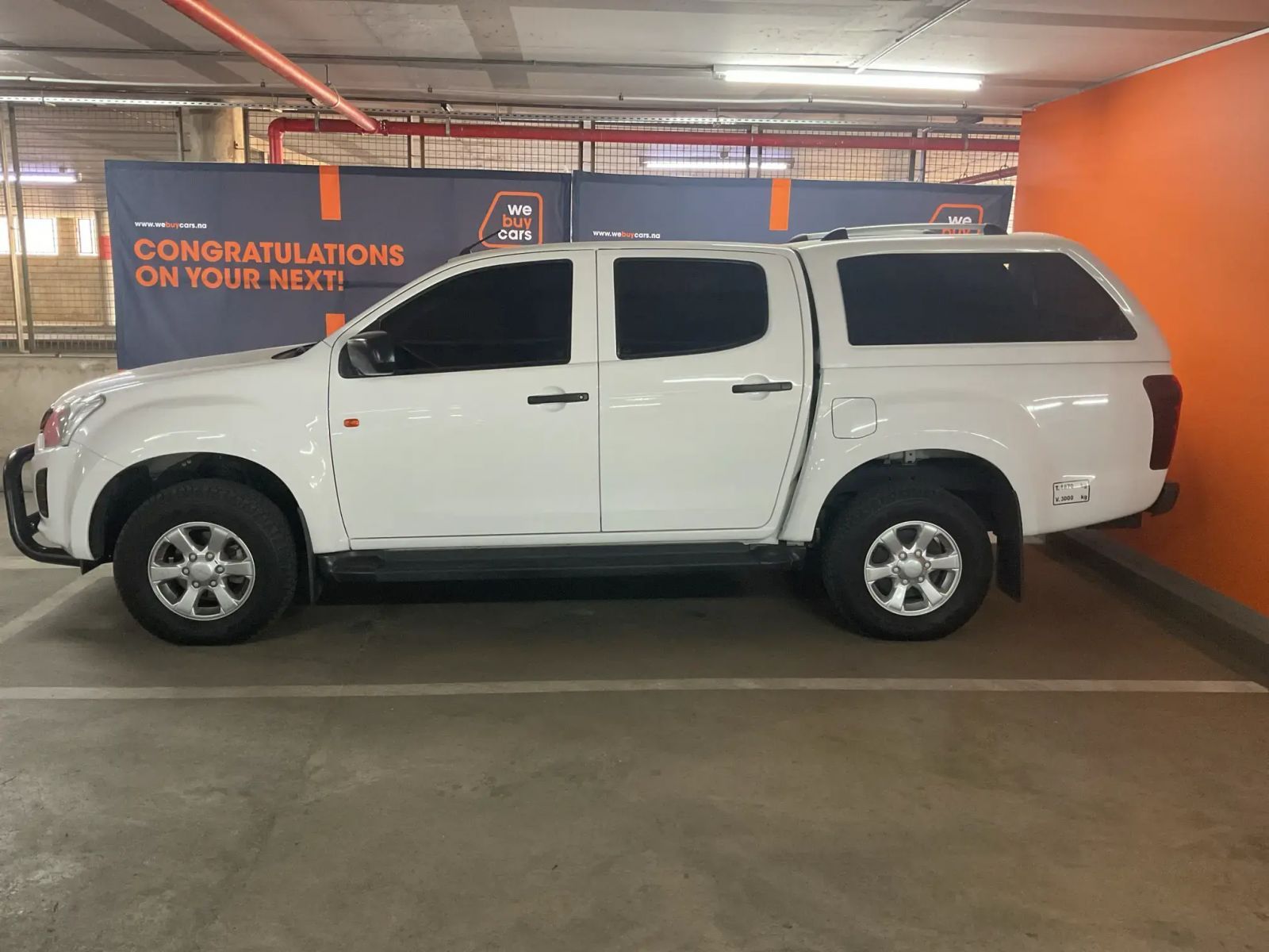 2021 Isuzu D-MAX photo 2