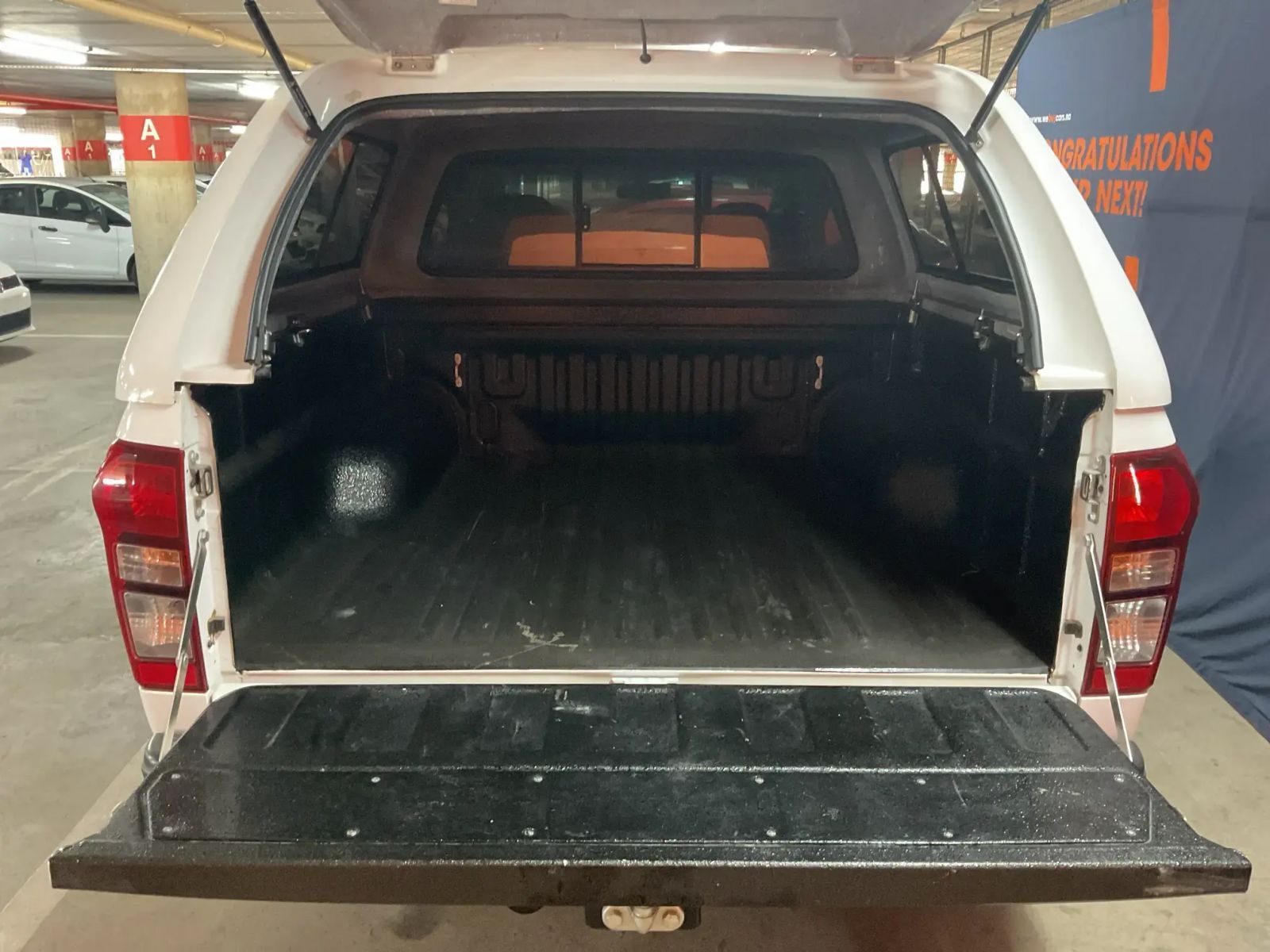 2021 Isuzu D-MAX photo 4