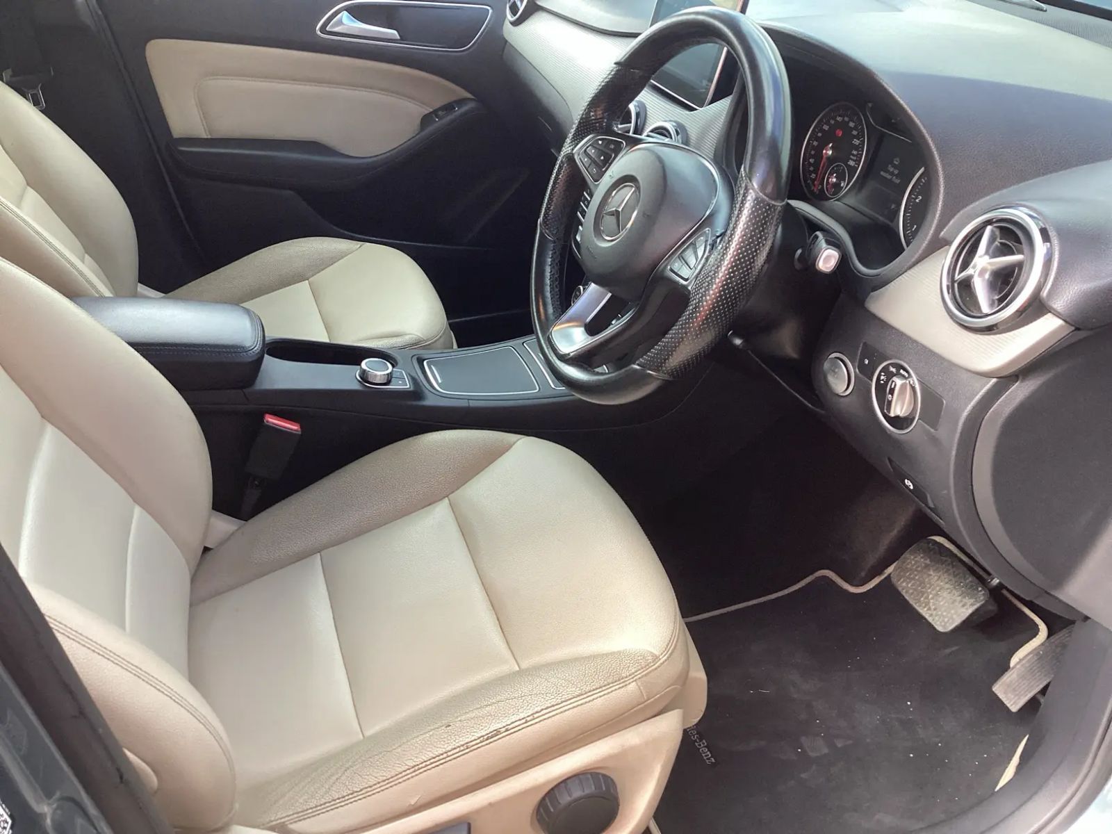 2015 Mercedes-Benz B Class photo 10