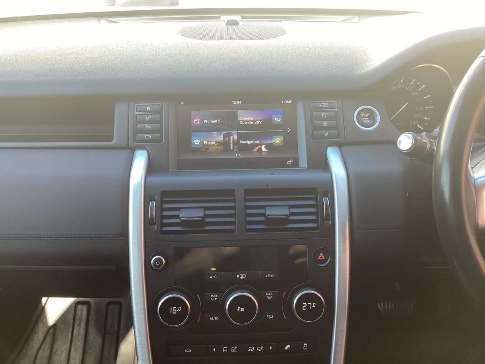 2015 Land Rover Discovery photo 6