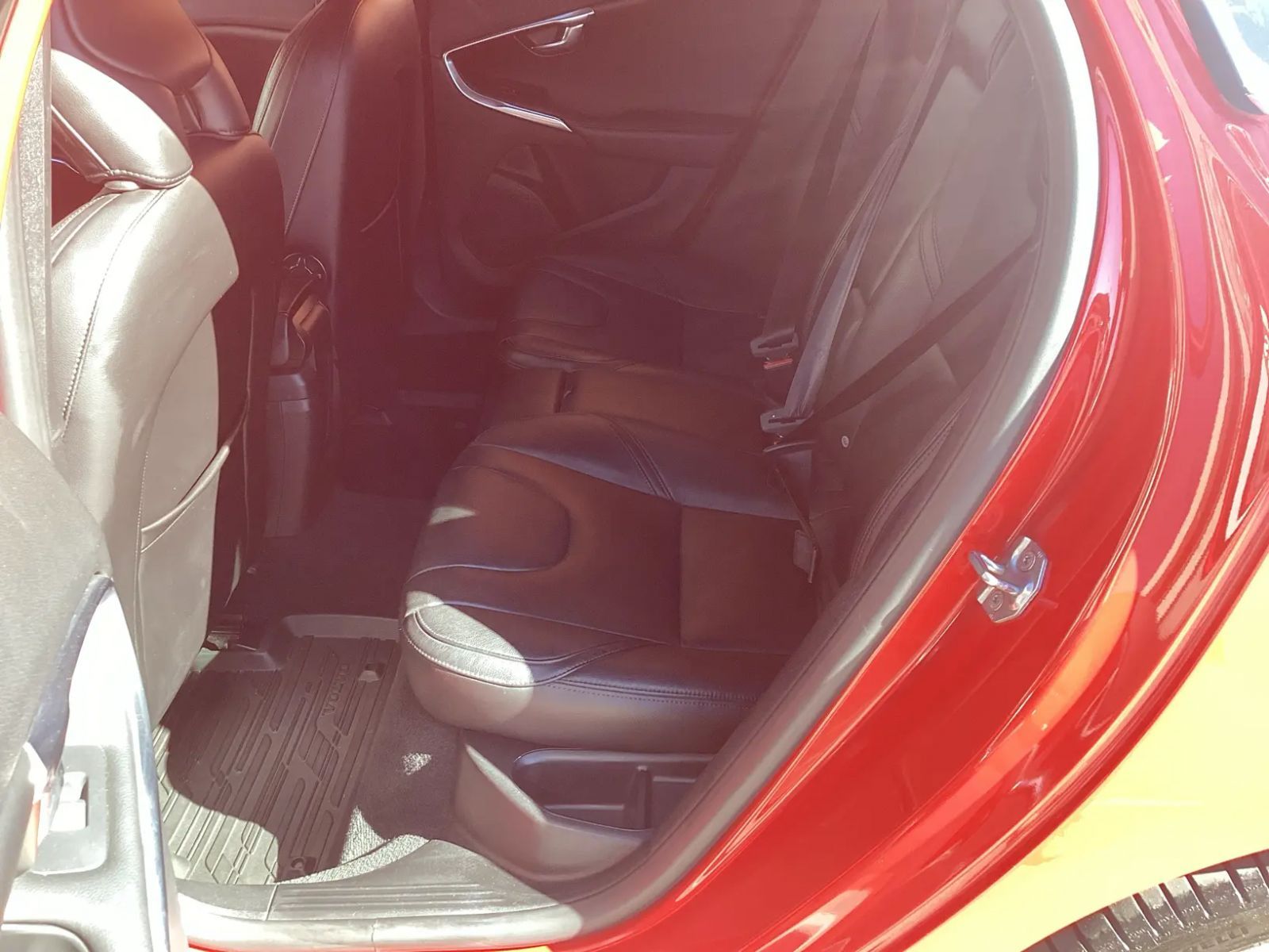 2017 Volvo V40 photo 10