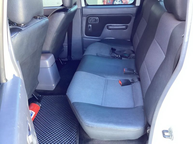 2016 Nissan NP300 photo 10