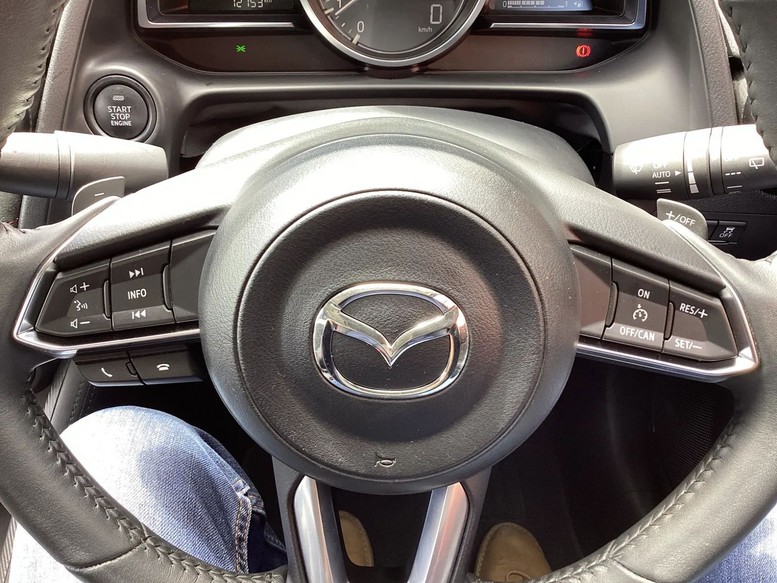 2023 Mazda 2 photo 12