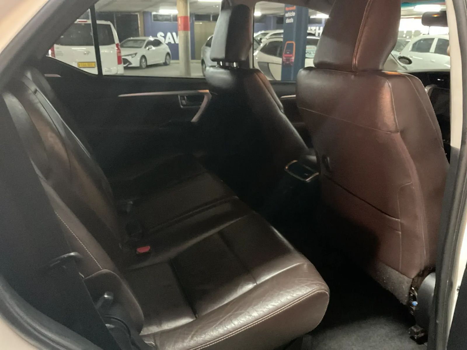 2016 Toyota Fortuner photo 14