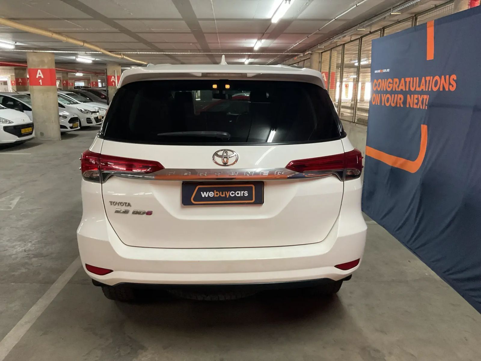 2016 Toyota Fortuner photo 3