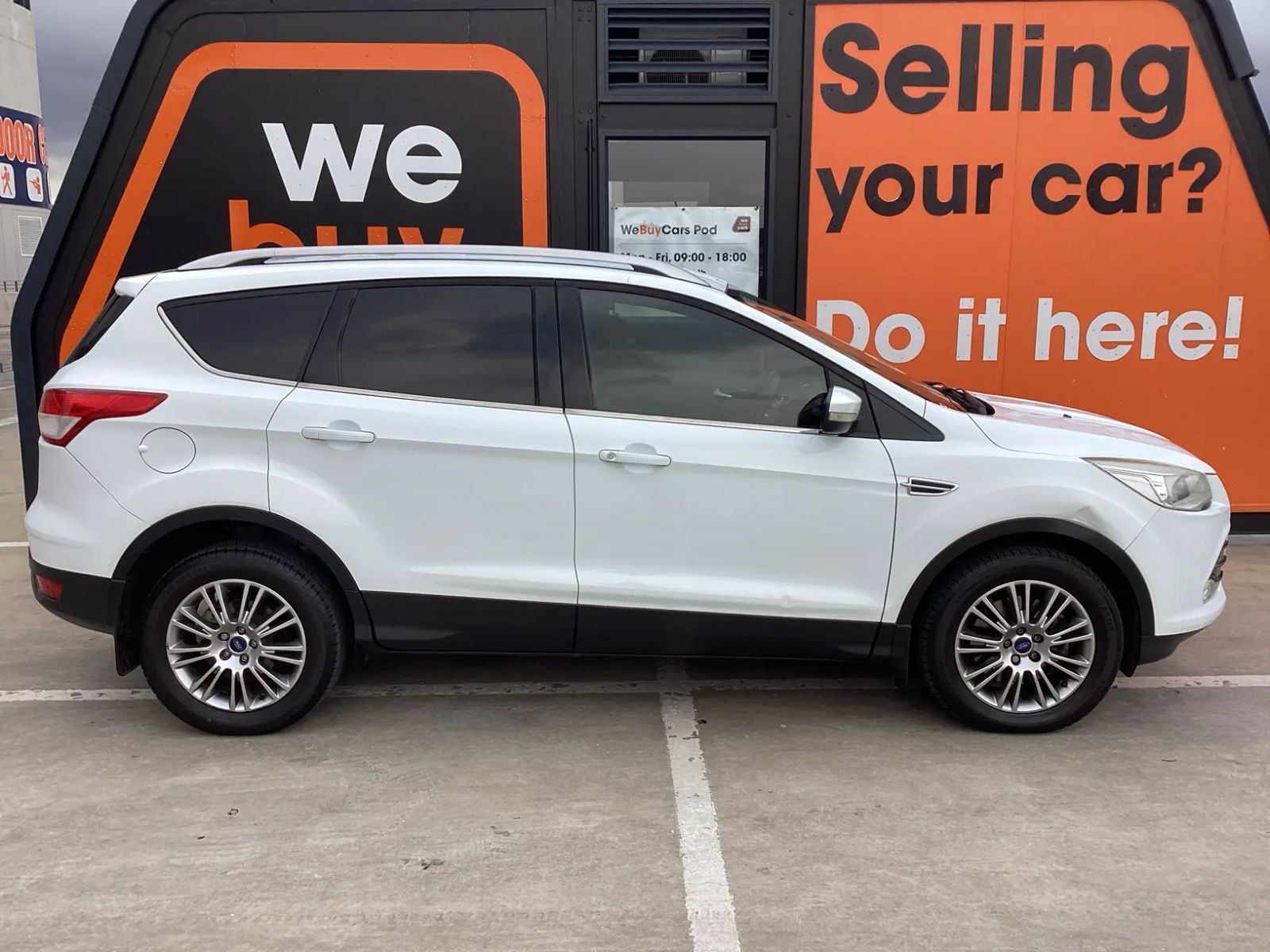 2014 Ford Kuga photo 4