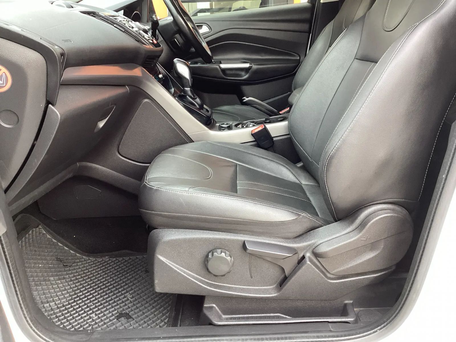 2014 Ford Kuga photo 9