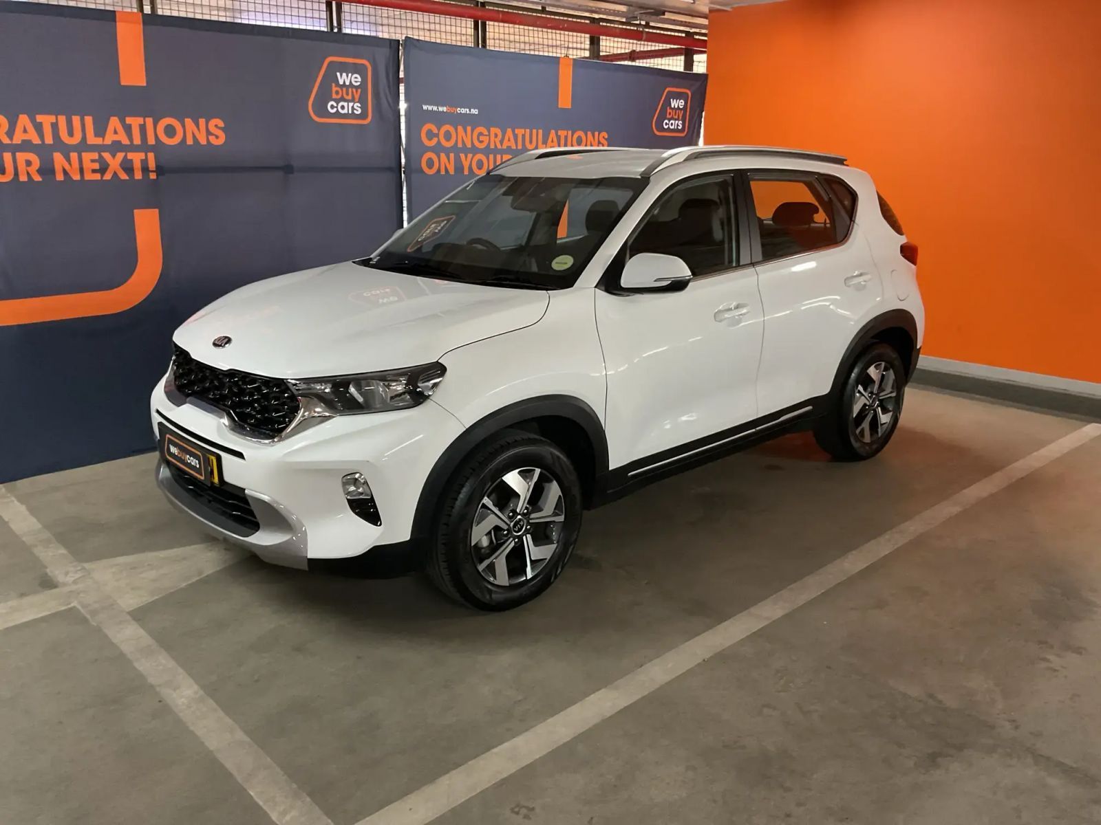 2021 Kia Sonet photo 1