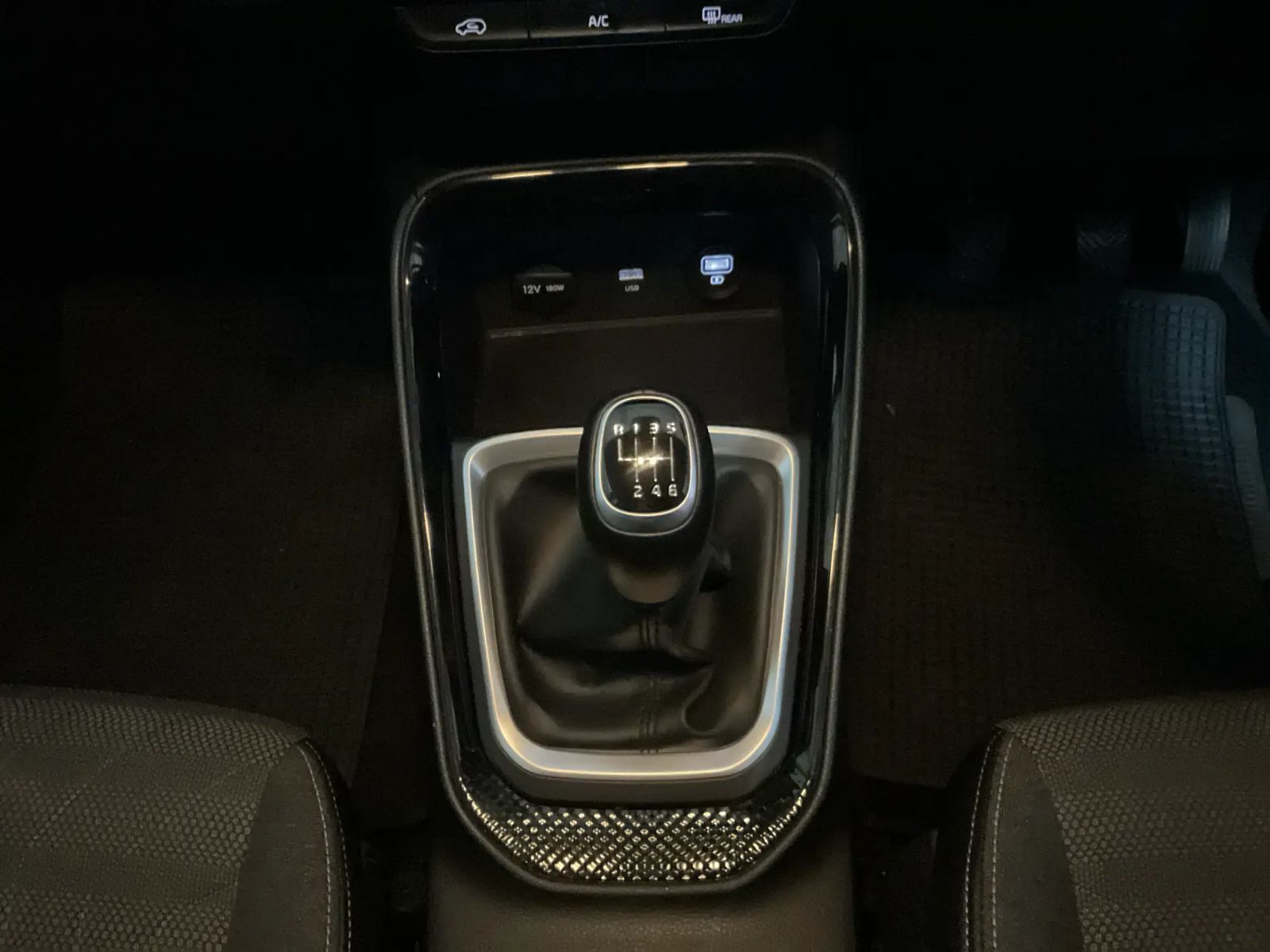 2021 Kia Sonet photo 7