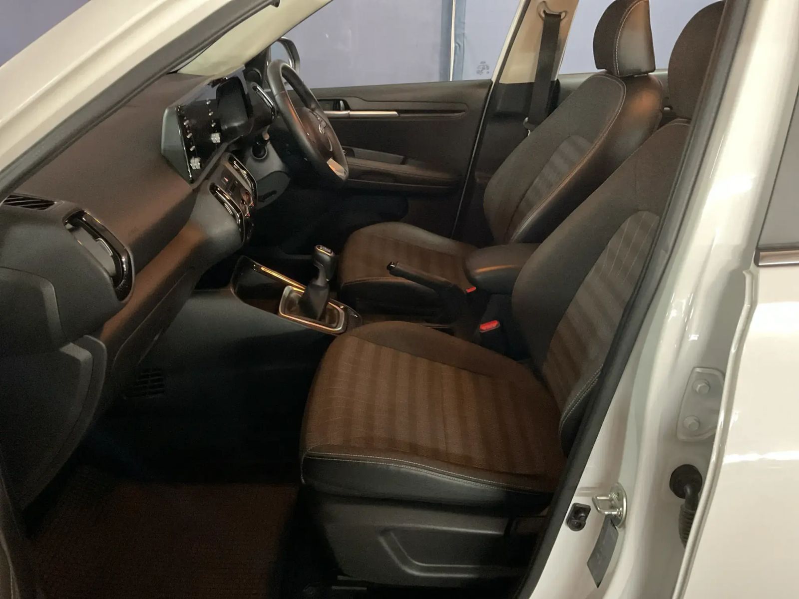2021 Kia Sonet photo 9