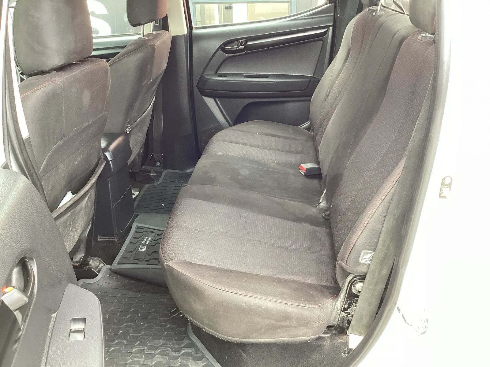 2021 Isuzu D-MAX photo 10