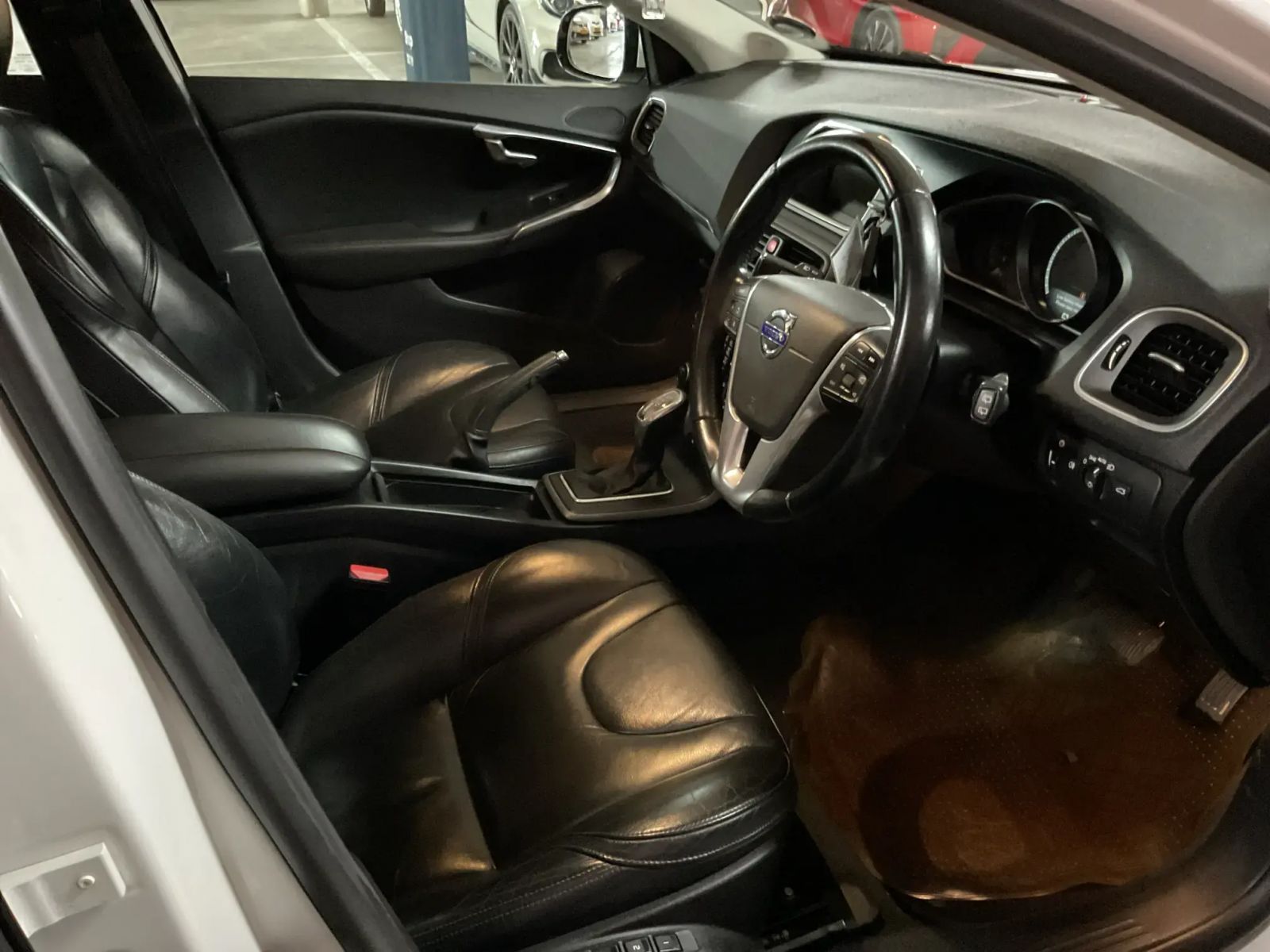 2013 Volvo V40 photo 11