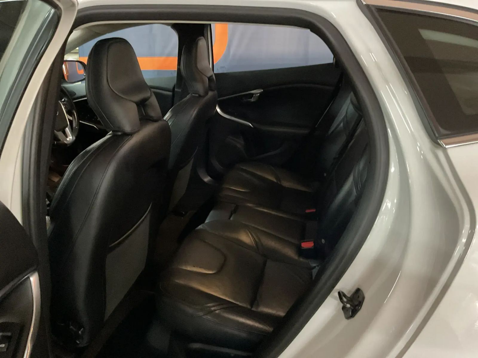2013 Volvo V40 photo 14