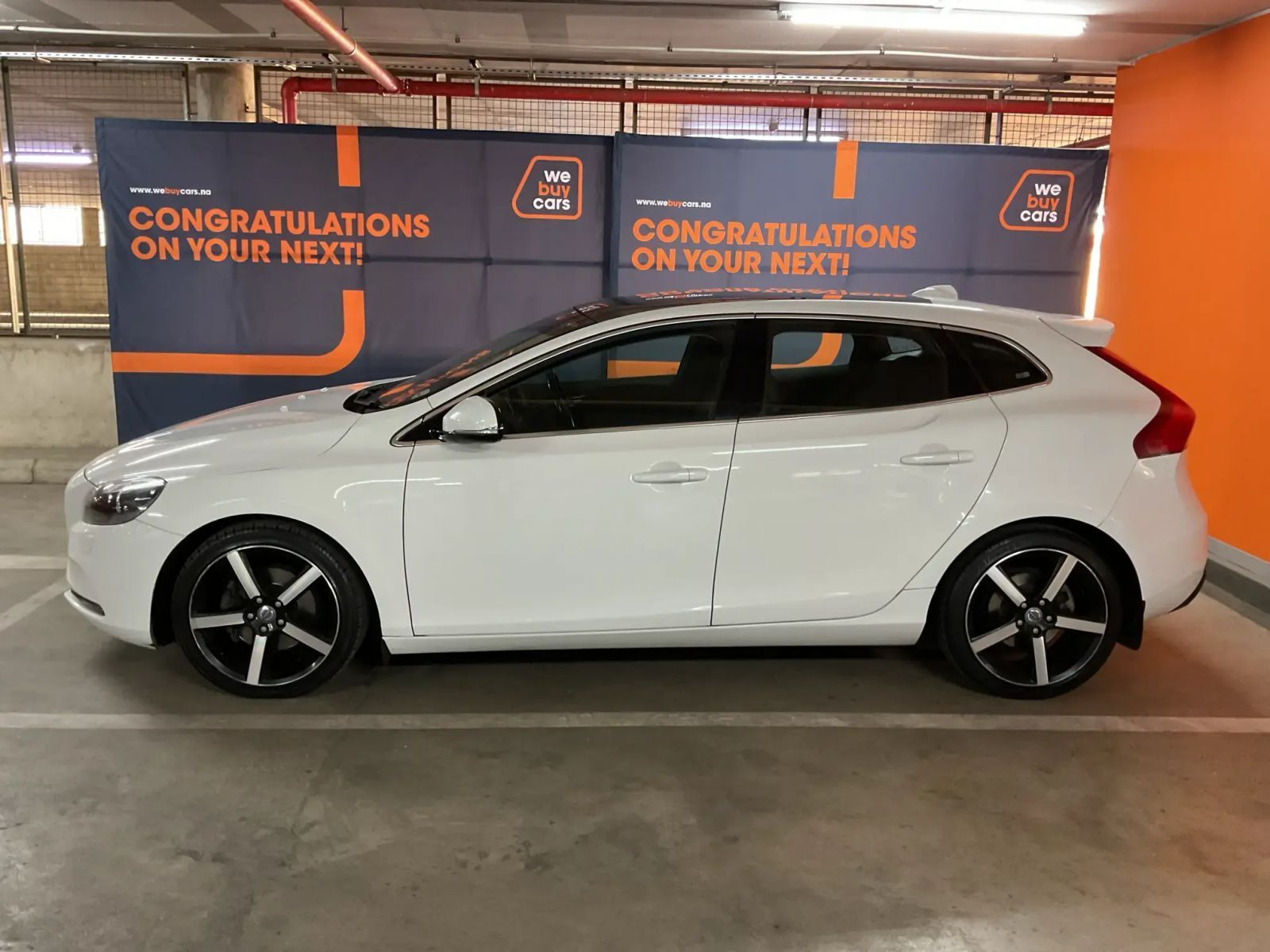 2013 Volvo V40 photo 2