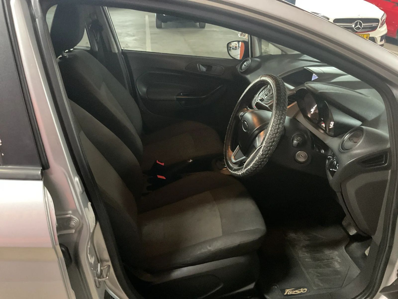2016 Ford Fiesta photo 11